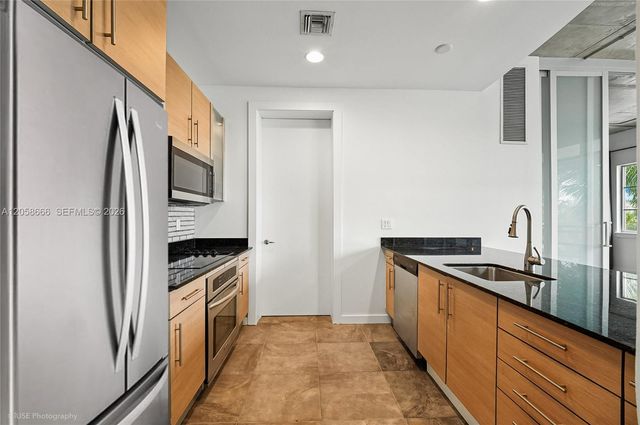 365 SE 6th Ave 308, Delray Beach, FL 33483