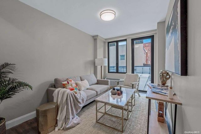 163-07 72 Avenue 2A, Fresh Meadows, NY 11365