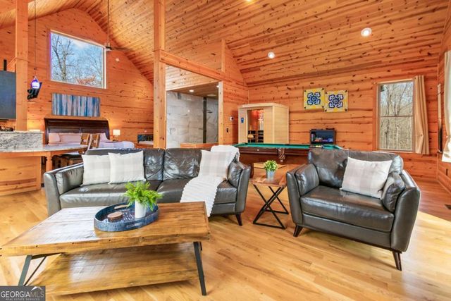 281 Maple Ridge Road, Cleveland, GA 30528