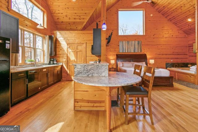281 Maple Ridge Road, Cleveland, GA 30528