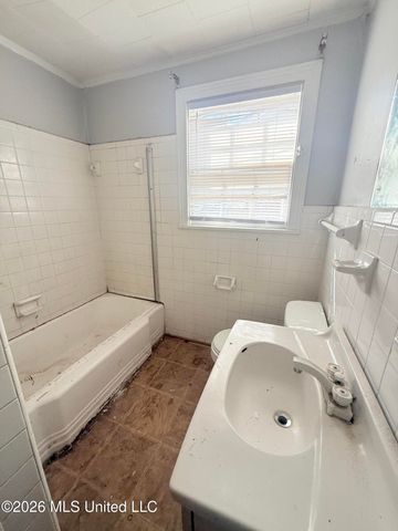 354 Walthall Street, Grenada, MS 38901