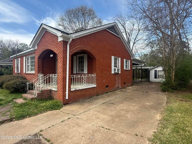 354 Walthall Street, Grenada, MS 38901