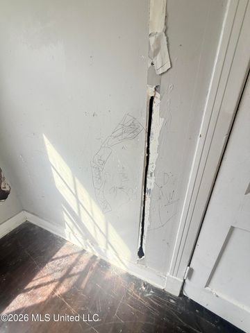 354 Walthall Street, Grenada, MS 38901