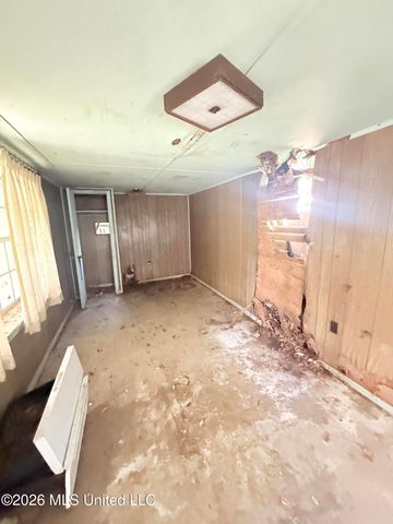 354 Walthall Street, Grenada, MS 38901