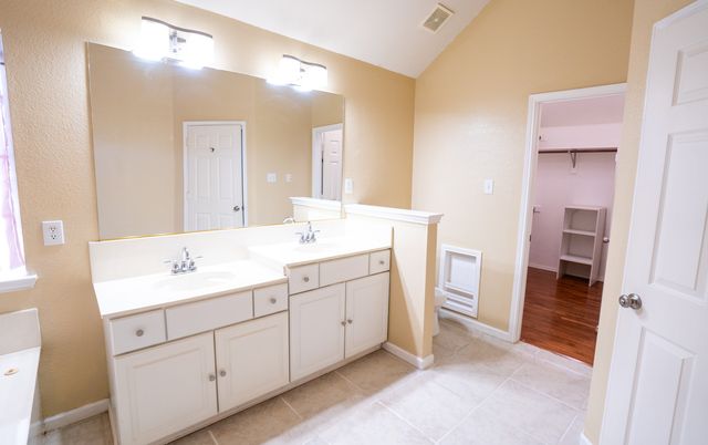 4800 Grainger Trail, Fort Worth, TX 76137