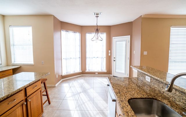 4800 Grainger Trail, Fort Worth, TX 76137