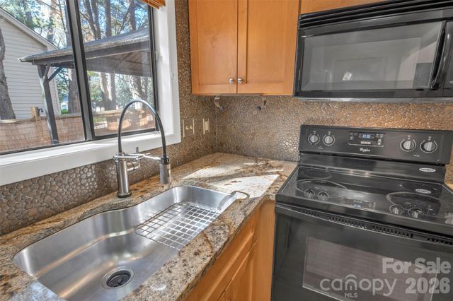 1121 Mai Kai Way, Fort Mill, SC 29708