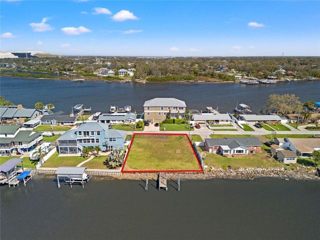 8603 MAGNOLIA STREET, Gibsonton, FL 33534