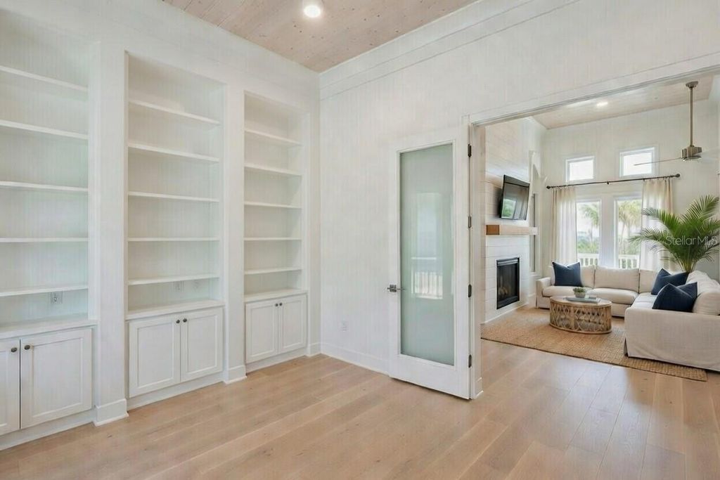 Image 16 of property listing at 8603 MAGNOLIA STREET, Gibsonton, FL 33534