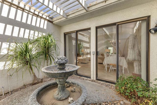 84 Avenida Las Palmas, Rancho Mirage, CA 92270