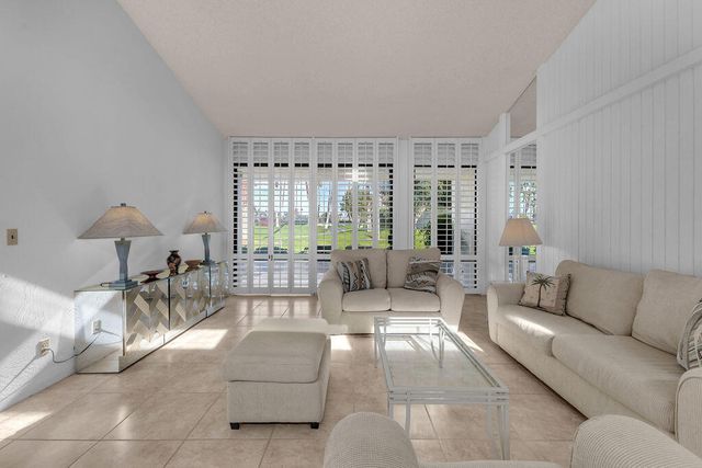 84 Avenida Las Palmas, Rancho Mirage, CA 92270