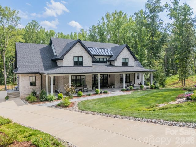 1725 Turtlewood Drive, Waxhaw, NC 28173