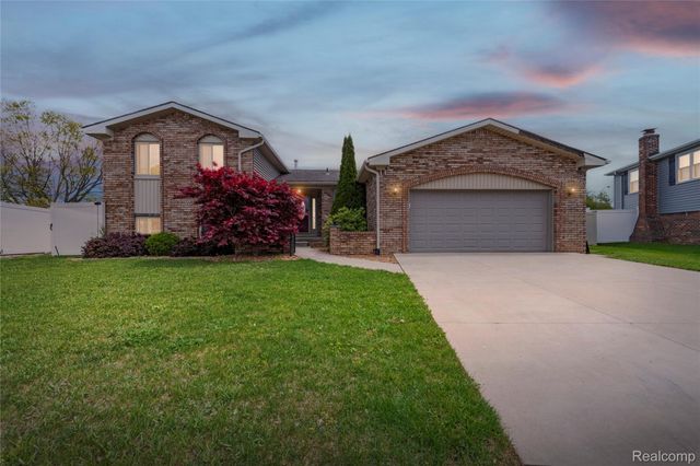 17621 Brentwood Drive, Riverview, MI 48193