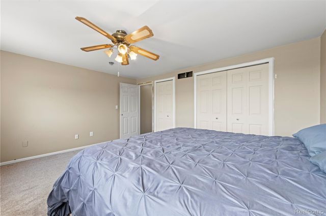 17621 Brentwood Drive, Riverview, MI 48193