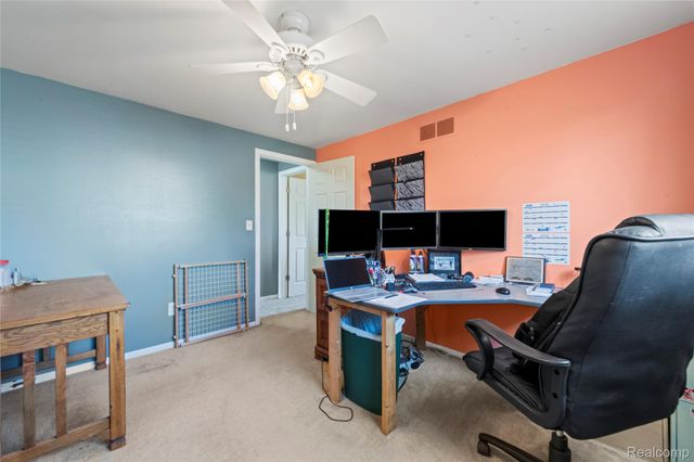 17621 Brentwood Drive, Riverview, MI 48193