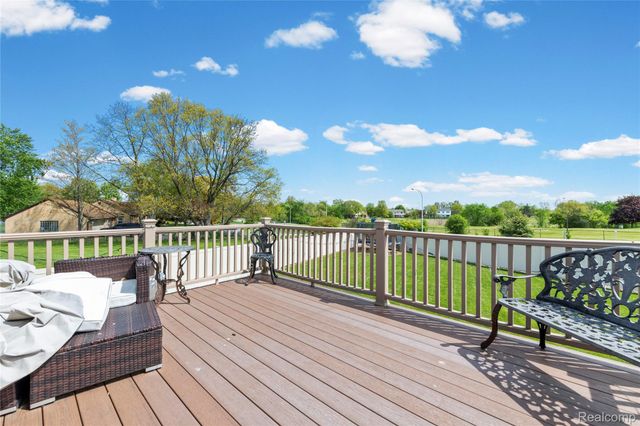 17621 Brentwood Drive, Riverview, MI 48193