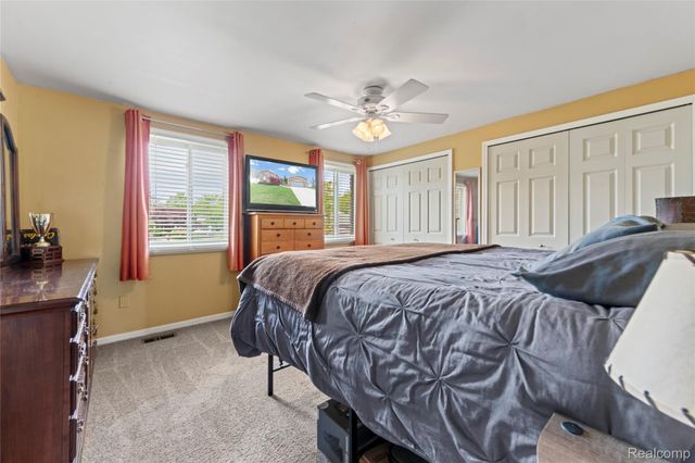 17621 Brentwood Drive, Riverview, MI 48193