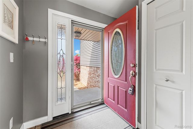 17621 Brentwood Drive, Riverview, MI 48193