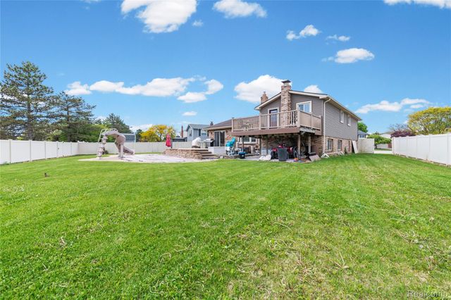 17621 Brentwood Drive, Riverview, MI 48193