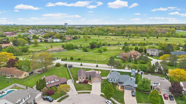 17621 Brentwood Drive, Riverview, MI 48193