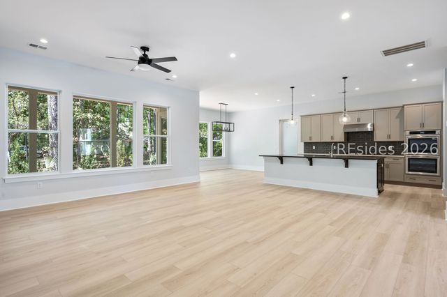 26 Longwood Dr, Okatie, SC 29909