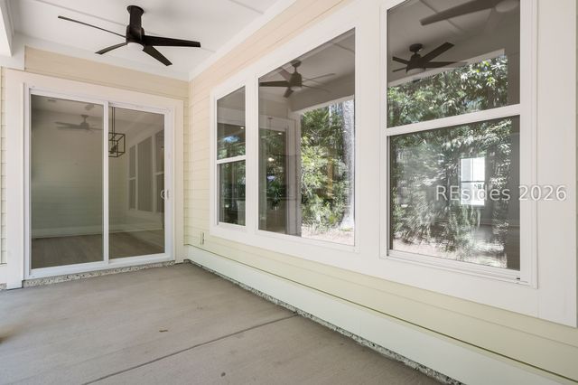 26 Longwood Dr, Okatie, SC 29909