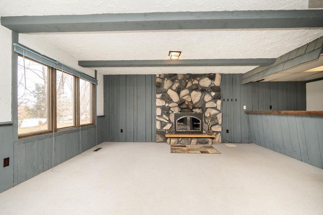 502 Highland Drive, Chanhassen, MN 55317