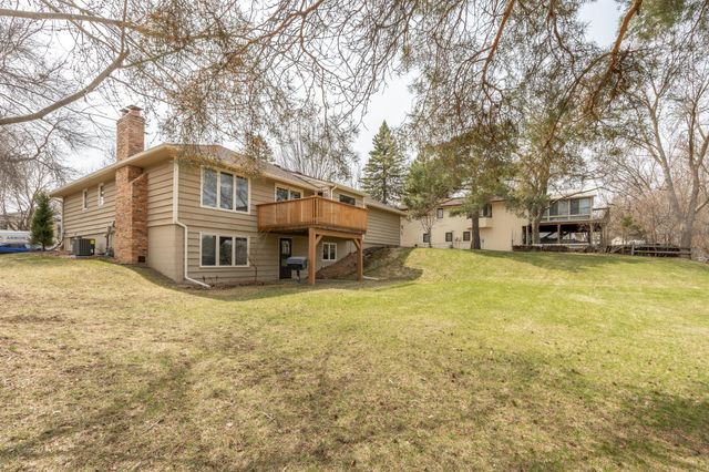 502 Highland Drive, Chanhassen, MN 55317
