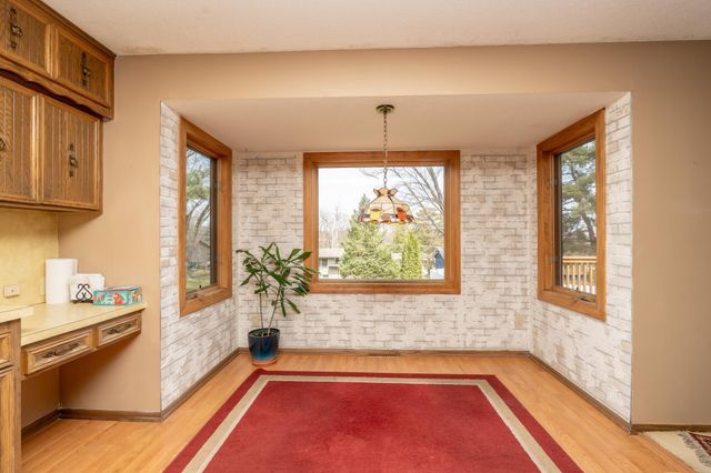 502 Highland Drive, Chanhassen, MN 55317