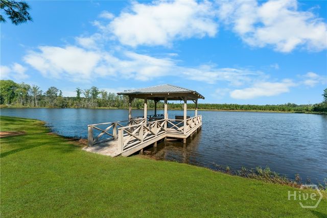 498 Walter L Dasher Road, Glennville, GA 30427