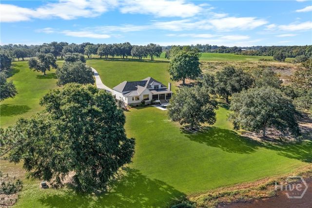 498 Walter L Dasher Road, Glennville, GA 30427