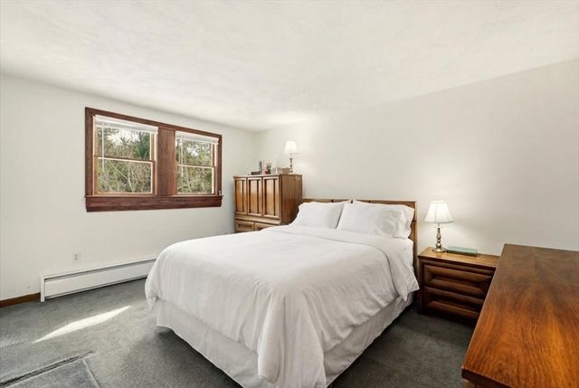 68 Palmer Rd, Plymouth, MA 02360