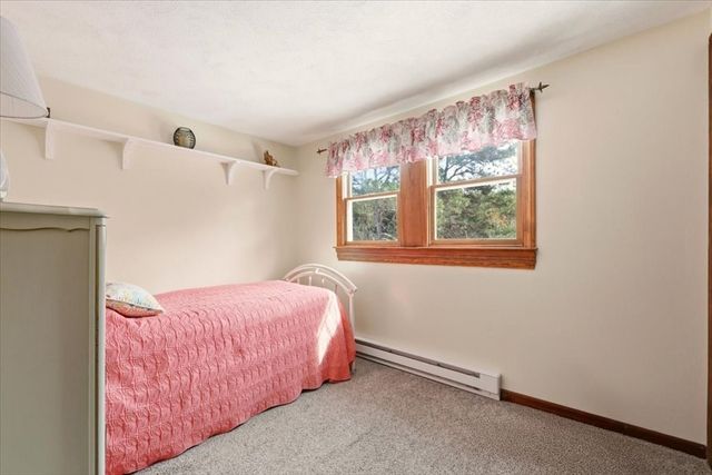 68 Palmer Rd, Plymouth, MA 02360