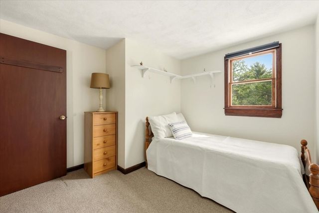 68 Palmer Rd, Plymouth, MA 02360