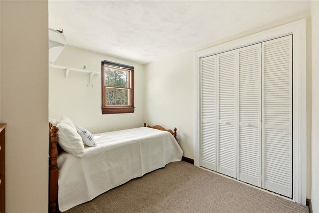 68 Palmer Rd, Plymouth, MA 02360