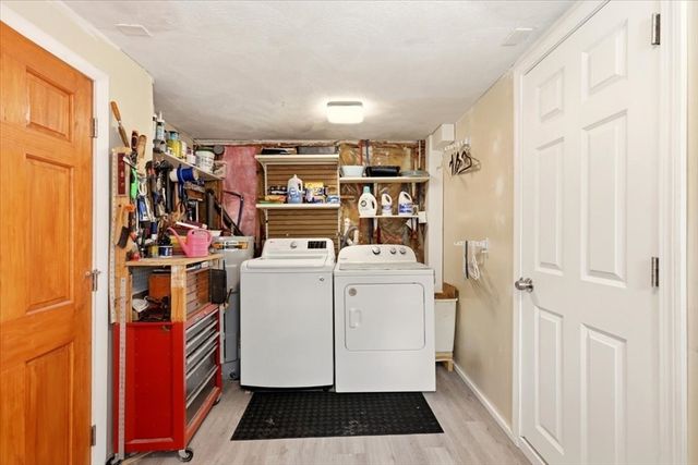 68 Palmer Rd, Plymouth, MA 02360