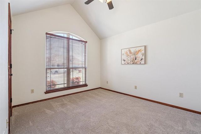 2113 Mulberry Creek Avenue, Yukon, OK 73099