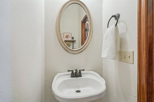 2113 Mulberry Creek Avenue, Yukon, OK 73099