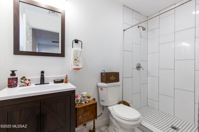 2439 N Richey Boulevard, Tucson, AZ 85716