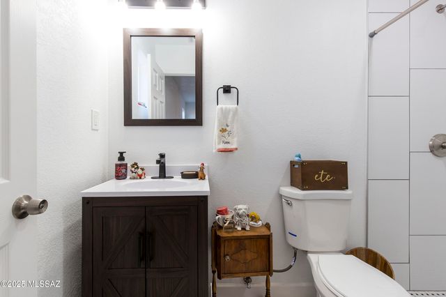 2439 N Richey Boulevard, Tucson, AZ 85716