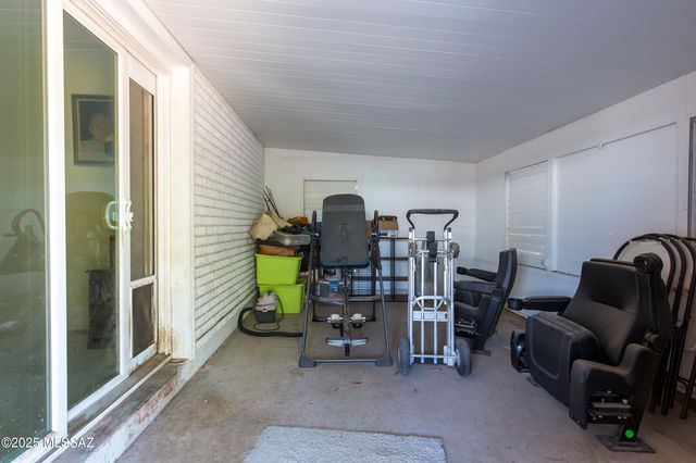 2439 N Richey Boulevard, Tucson, AZ 85716