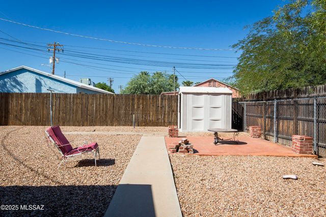2439 N Richey Boulevard, Tucson, AZ 85716