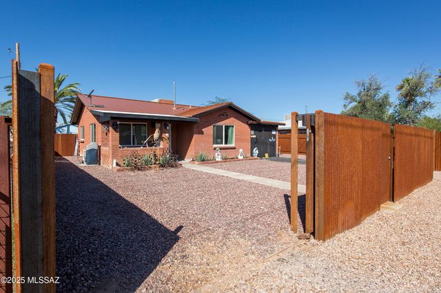 2439 N Richey Boulevard, Tucson, AZ 85716