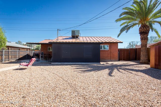 2439 N Richey Boulevard, Tucson, AZ 85716