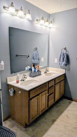 10623 171st Avenue NW, Elk River, MN 55330
