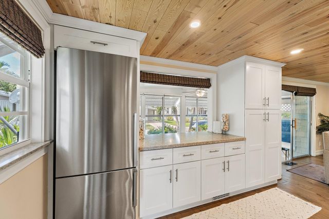 400 N HIGHWAY A1A 33, Jupiter, FL 33477