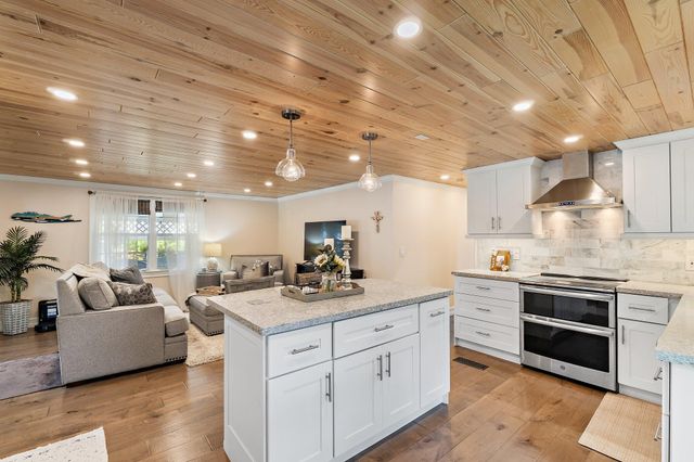 400 N HIGHWAY A1A 33, Jupiter, FL 33477