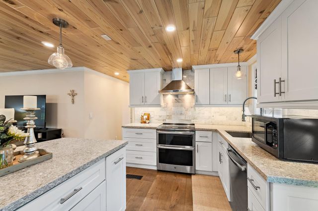 400 N HIGHWAY A1A 33, Jupiter, FL 33477