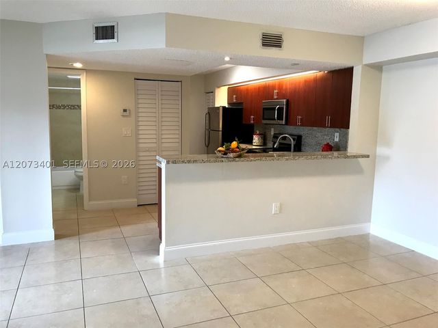 8580 SW 212th St 105, Cutler Bay, FL 33189