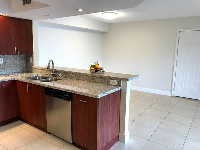 8580 SW 212th St 105, Cutler Bay, FL 33189